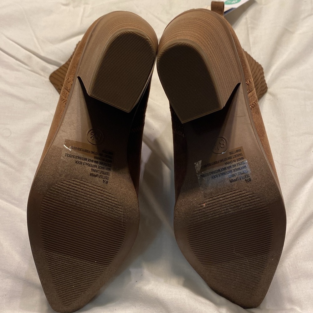 Universal Thread brown Kinley ankle boots. - Picture 5 of 5